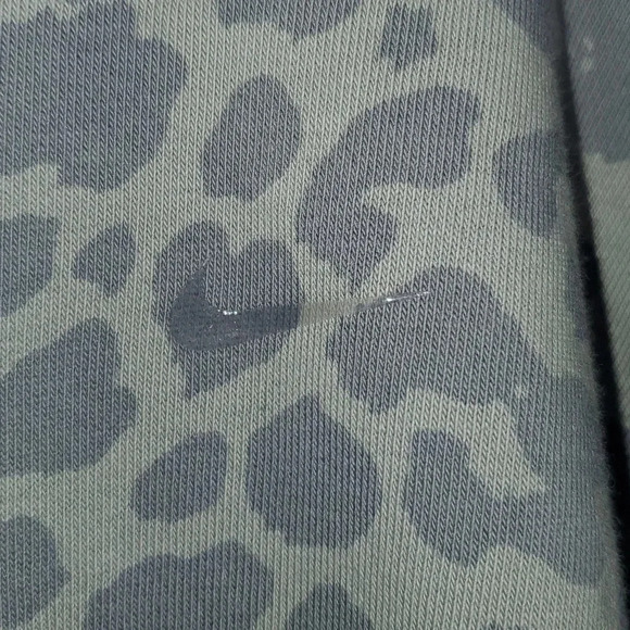 Nike Training Dri-FIT Oversized Leopard Print Cropped Hoodie Size M - Picture 6 of 13